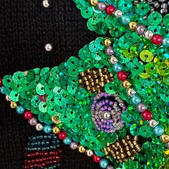 The Quaker Factory Christmast Tree sweater Medium Bead Sequin Holiday New - Picture 4 of 6